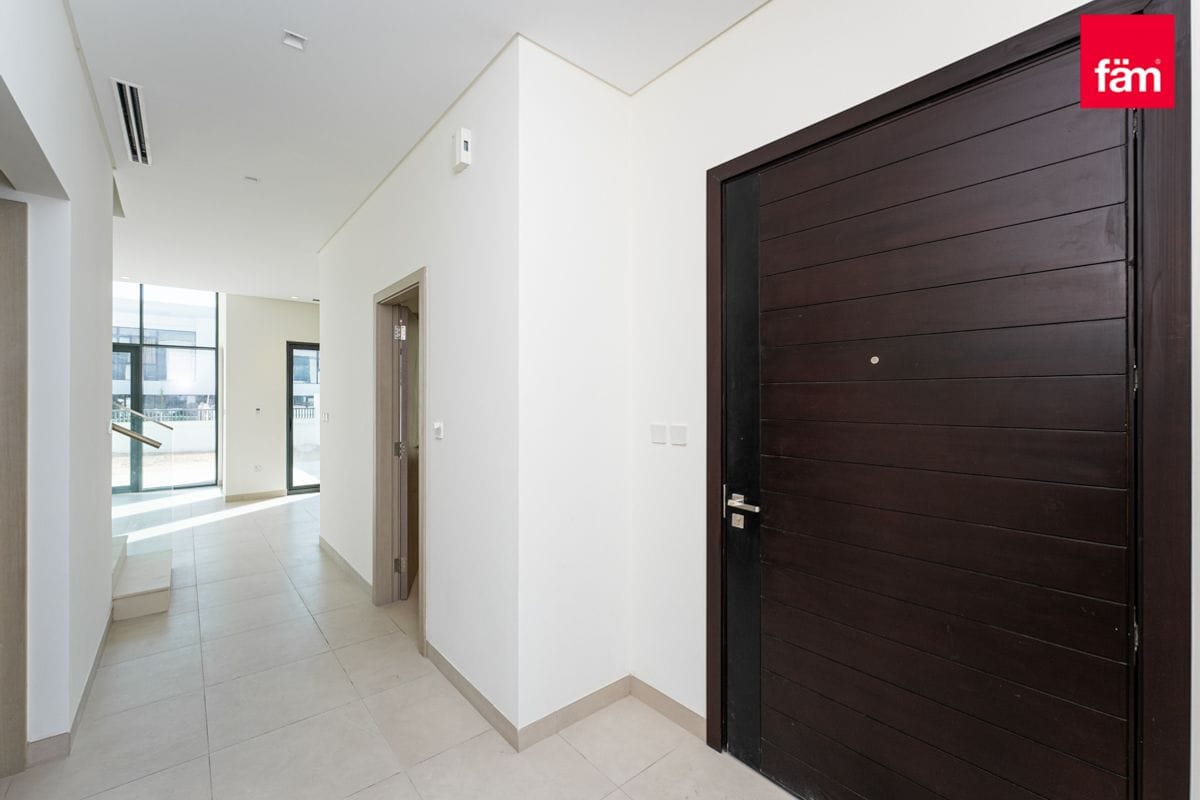 BRAND NEW | READY TO MOVE | URBAN | MODERN-21