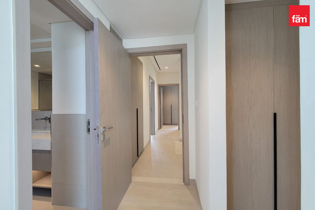 BRAND NEW | TYPE A | ALL ENSUITE | NEAR PARK-11