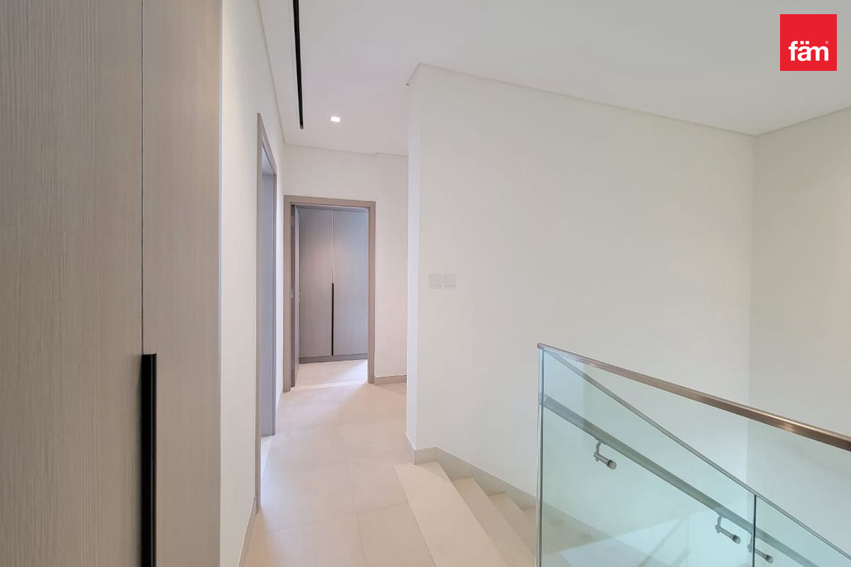 BRAND NEW | TYPE A | ALL ENSUITE | NEAR PARK-4