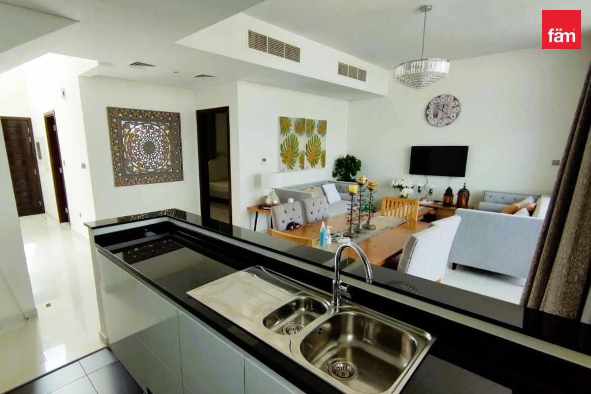 Fully Furnished Townhouse | Single-Row | Vacant-15