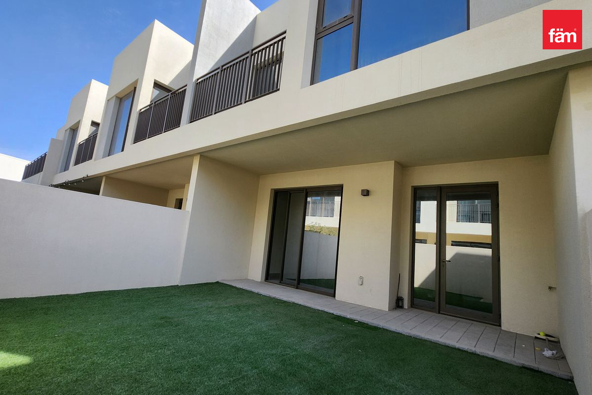 Vacant| Near Club house and Pool| Prime location-18