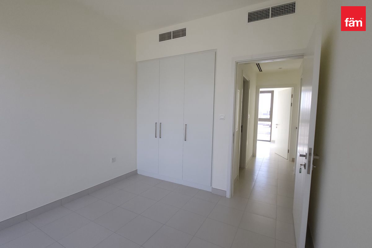 Vacant| Near Club house and Pool| Prime location-9