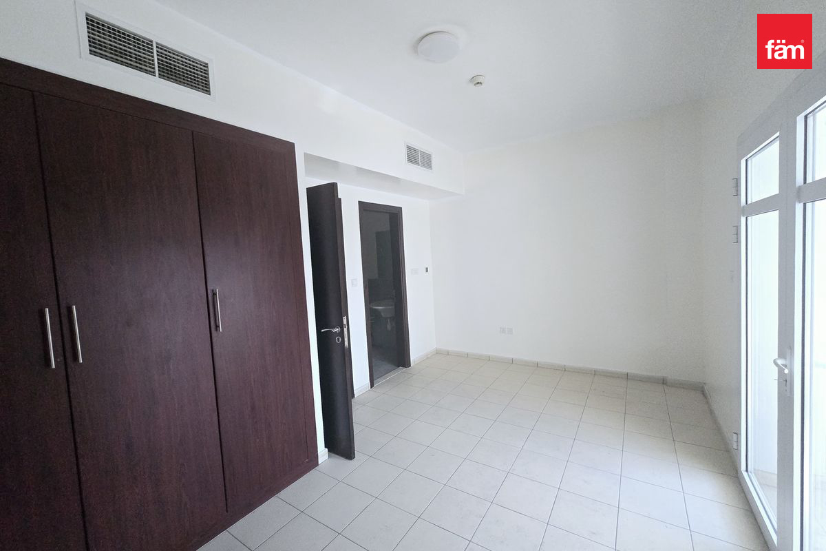 AMAZING VILLA | READY TO MOVE | VACANT-7