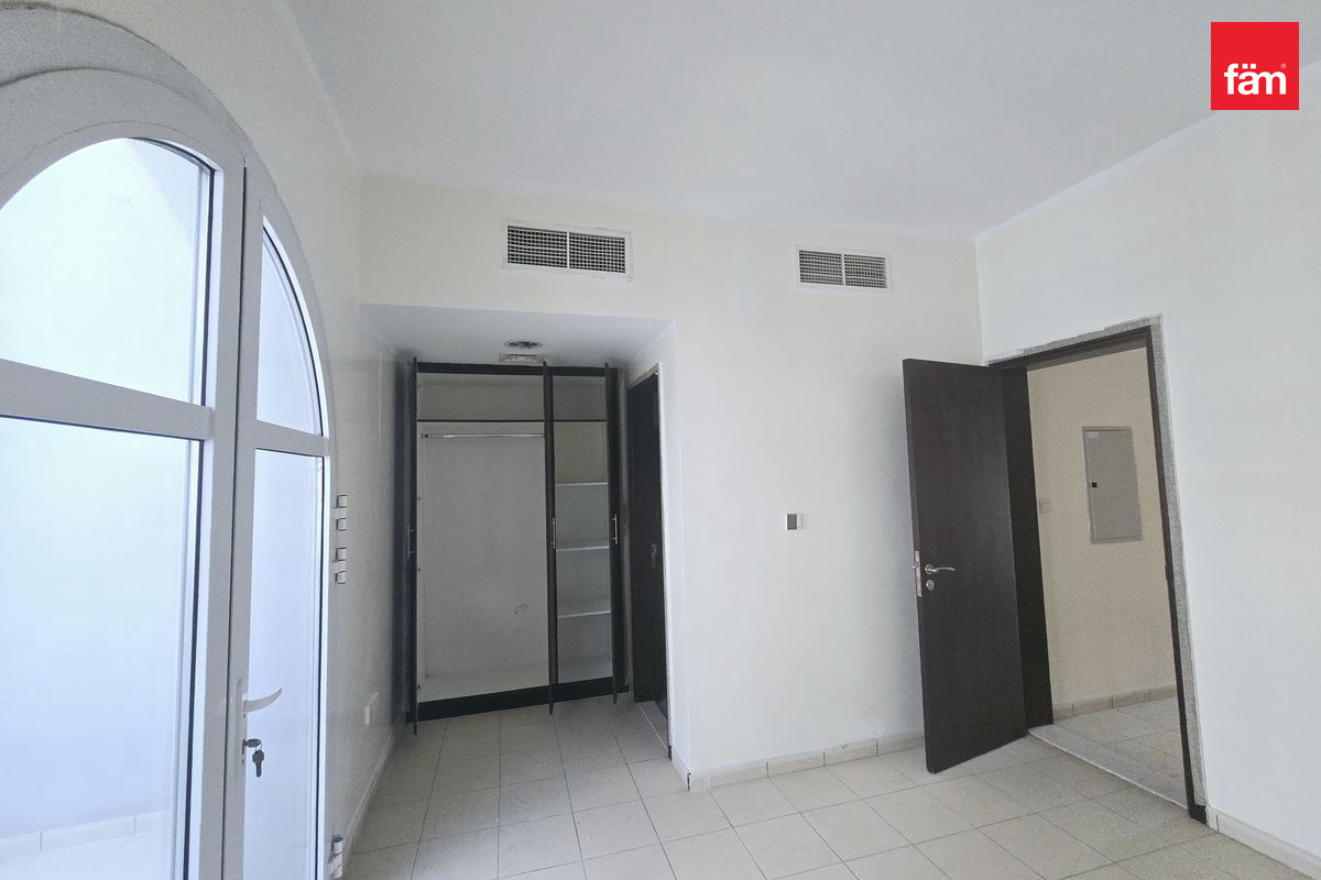 AMAZING VILLA | READY TO MOVE | VACANT-10