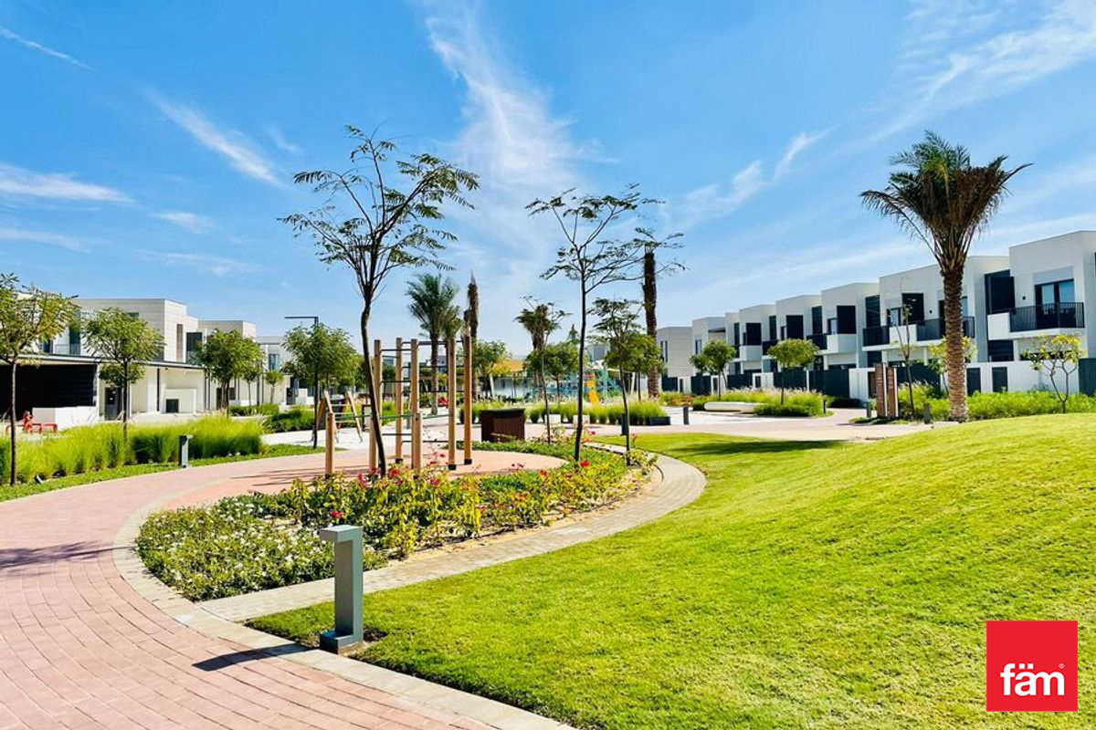 Price 150,000 AED 3 Bedroom Townhouse for Rent in Sun at Arabian