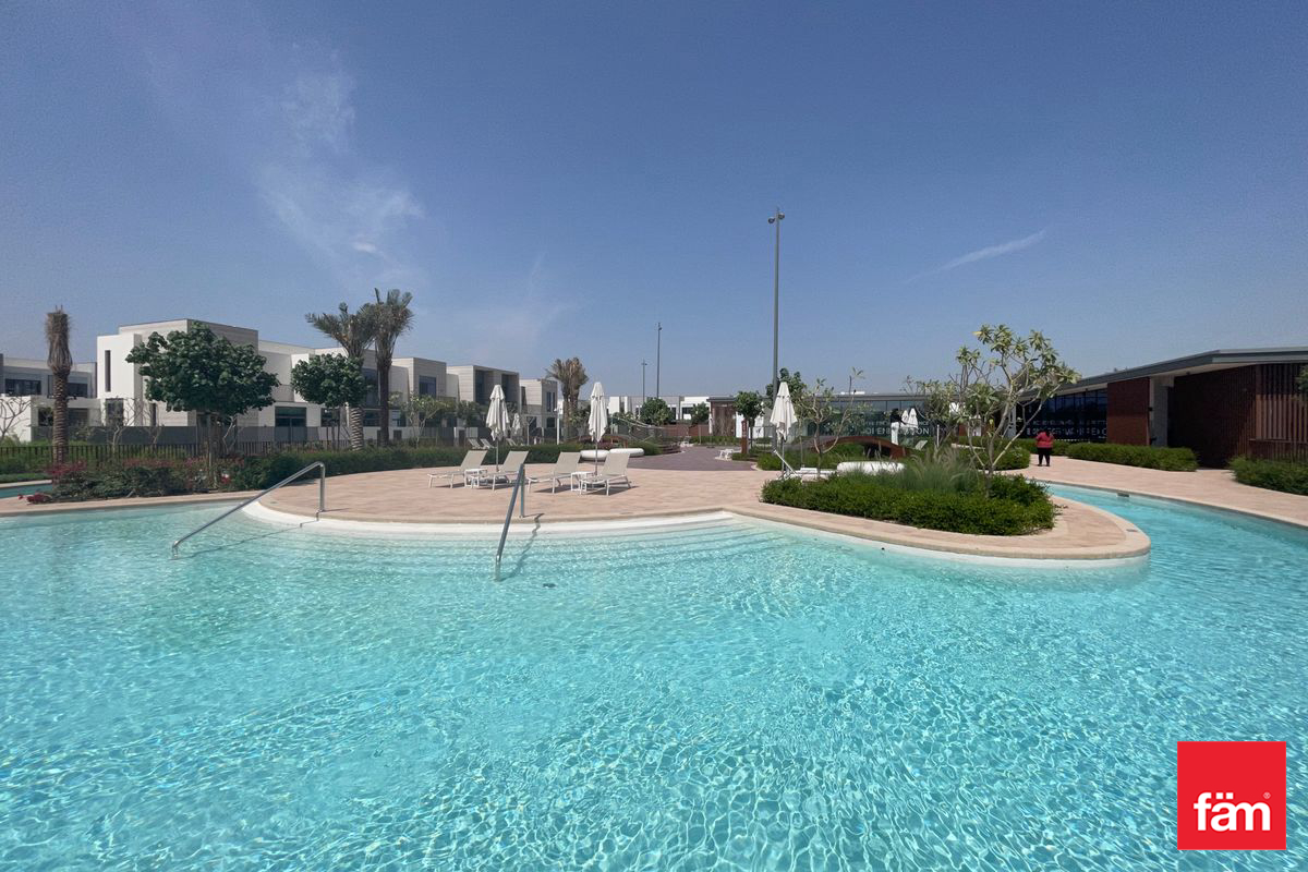 Price 200,000 AED 4 Bedroom Townhouse for Rent in Sun at Arabian