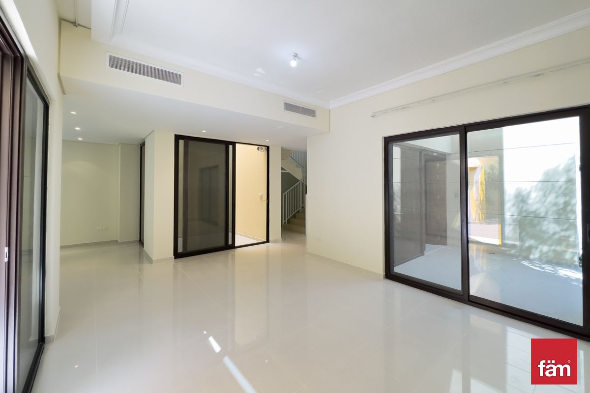 Single Row | Large 4 Bed plus Maid | VoT-1