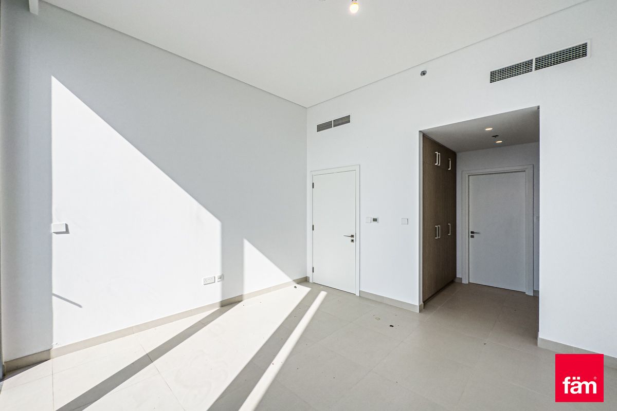 Full Canal and Burj View |Big Terrace| Brand New-24