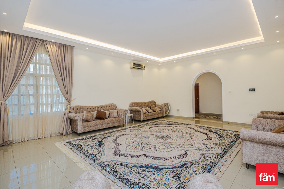 Price 9,000,000 AED 3 Bedroom Villa for Sale in Al Satwa Plots Dubai