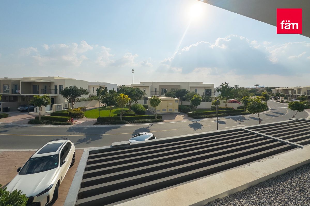 Stunning Villa | Corner | 4 Bedrooms-23