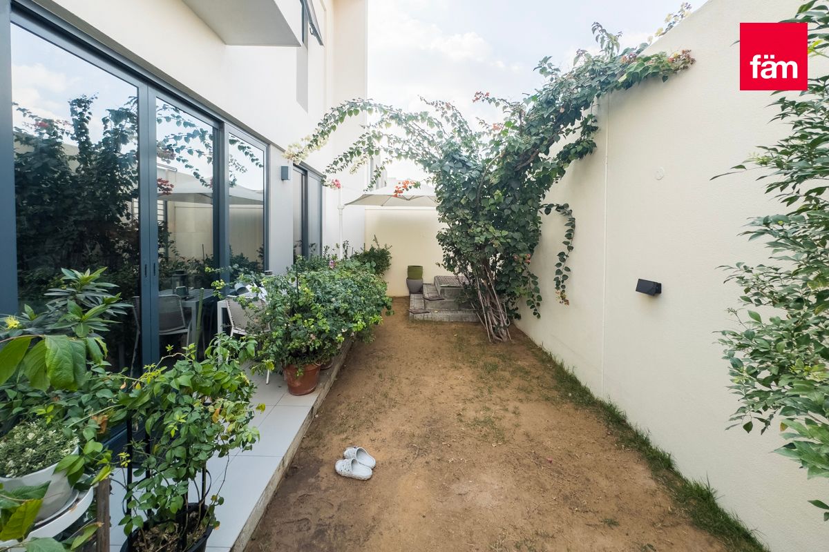 Stunning Villa | Corner | 4 Bedrooms-12
