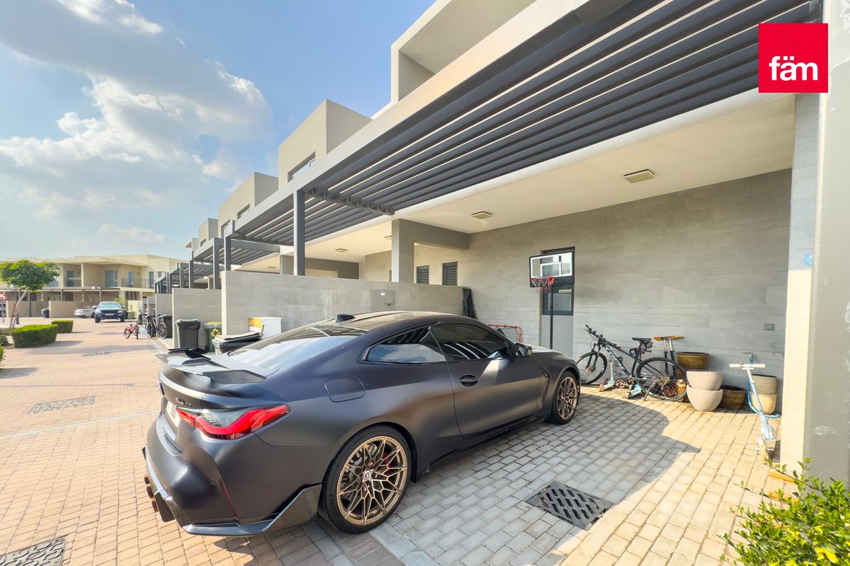 Stunning Villa | Corner | 4 Bedrooms-25