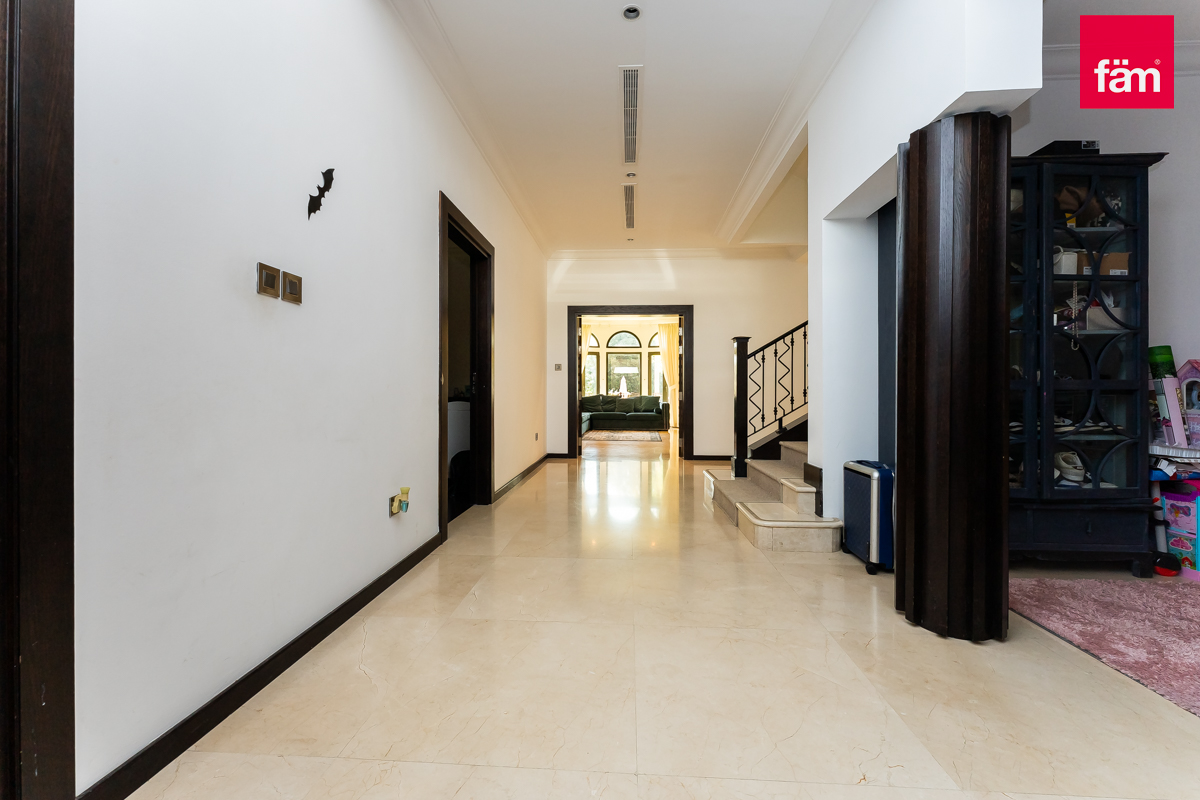 4BR I All Ensuite I Pool & Beach Access I Sea View-7
