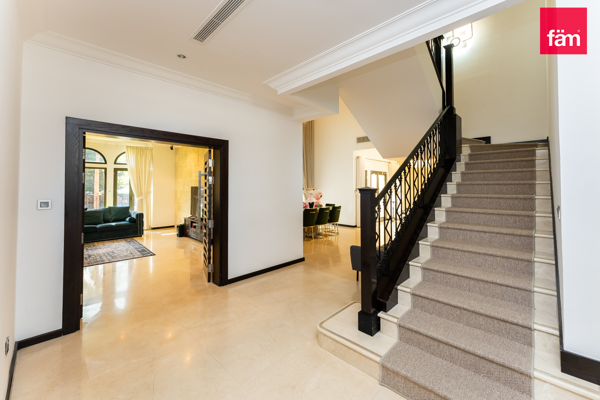 4BR I All Ensuite I Pool & Beach Access I Sea View-5