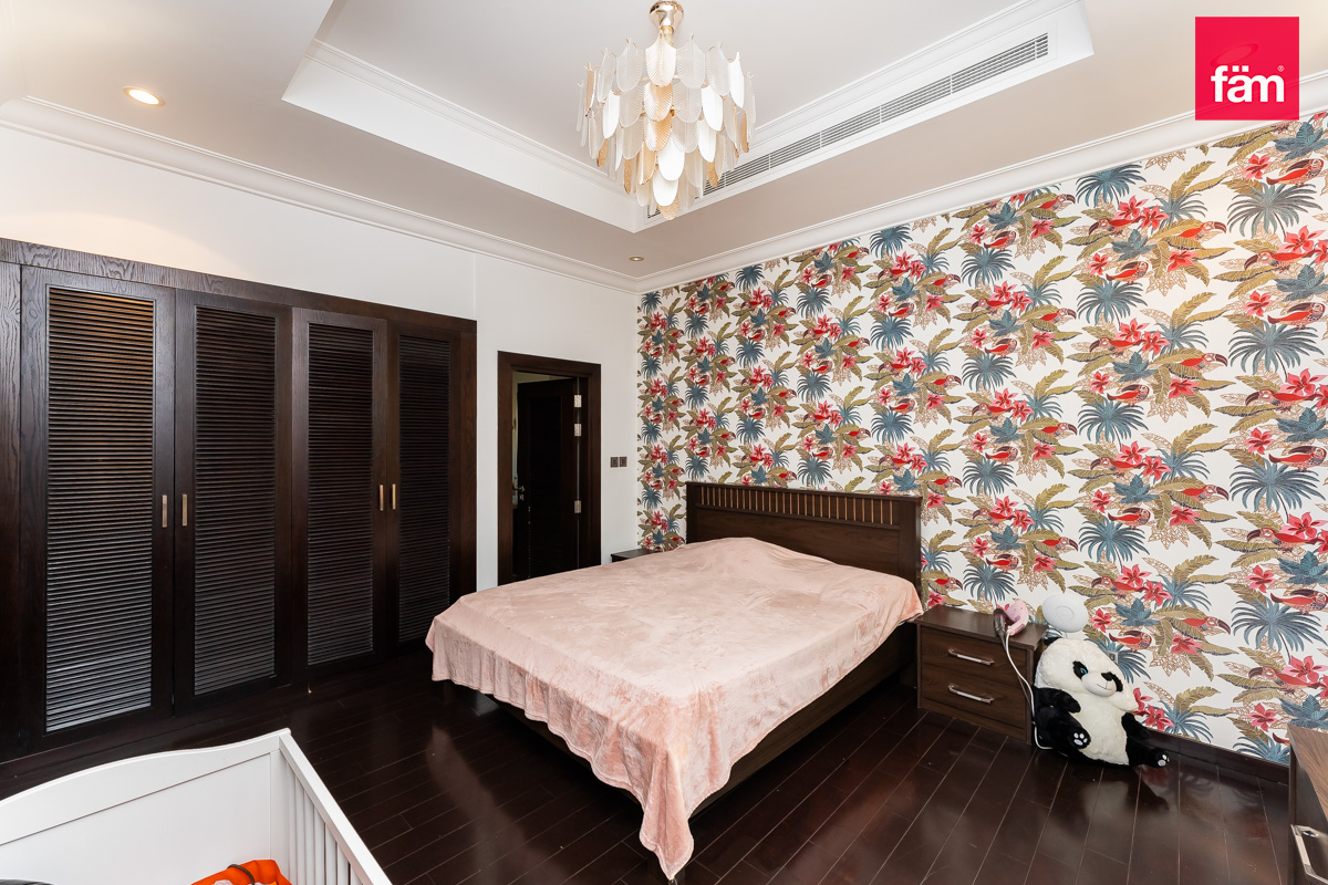 4BR I All Ensuite I Pool & Beach Access I Sea View-12