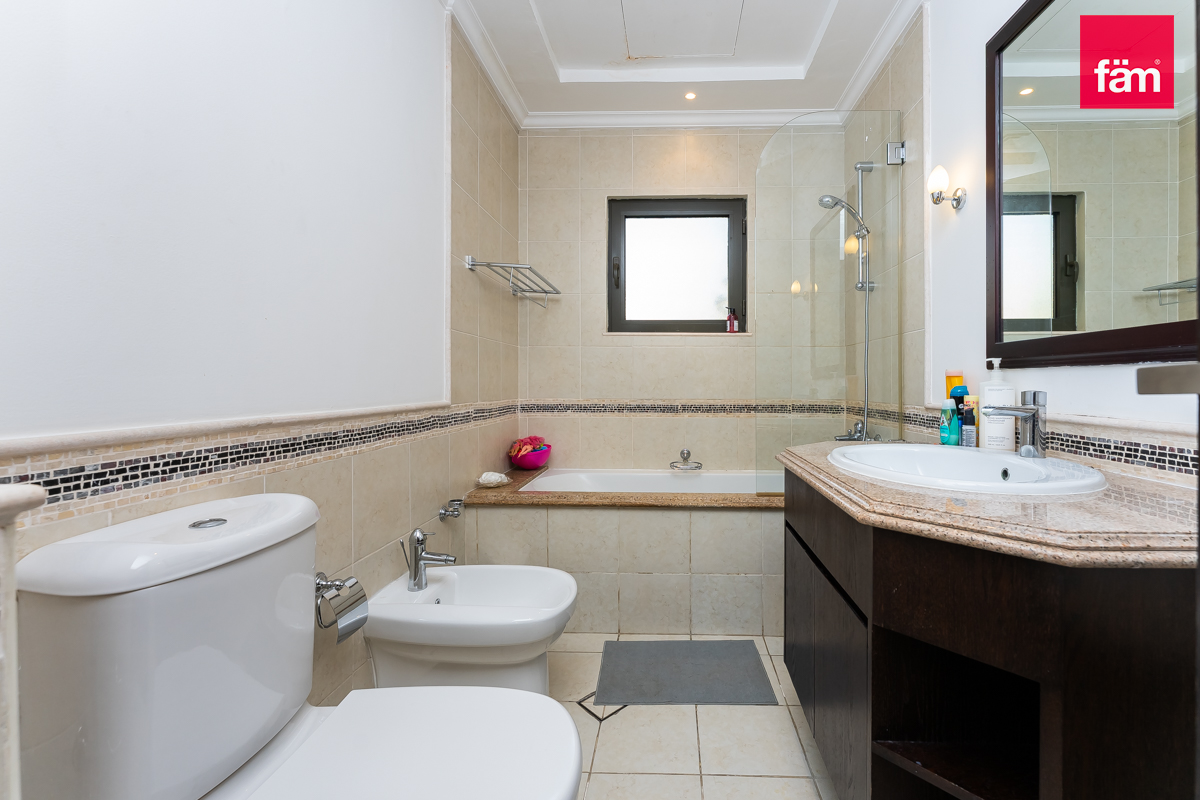 4BR I All Ensuite I Pool & Beach Access I Sea View-18