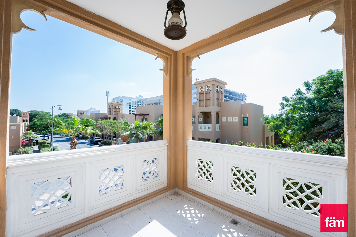Available soon I Corner villa I Upgraded-30