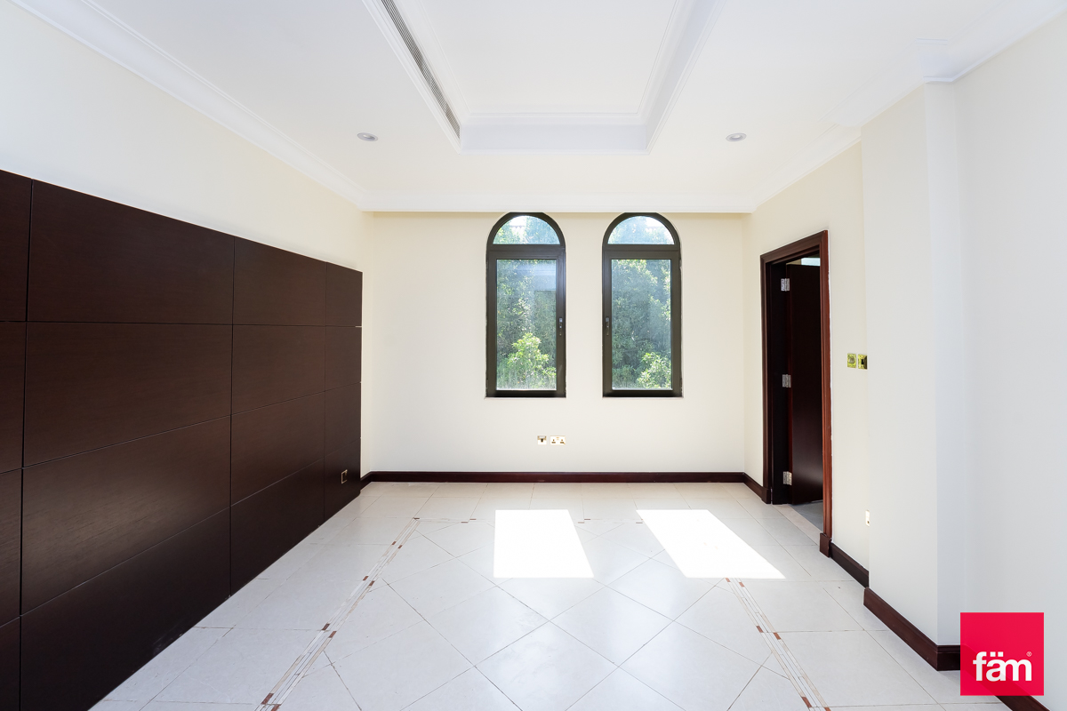 4 Bedrooms | Atrium Entry | Skyline View-13