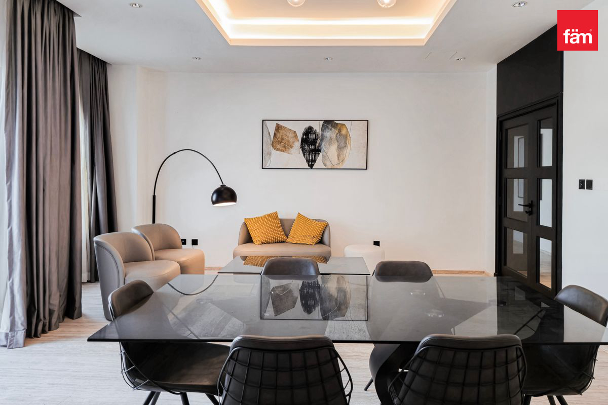 Upscale|Tastefully Furnished|High Number-4