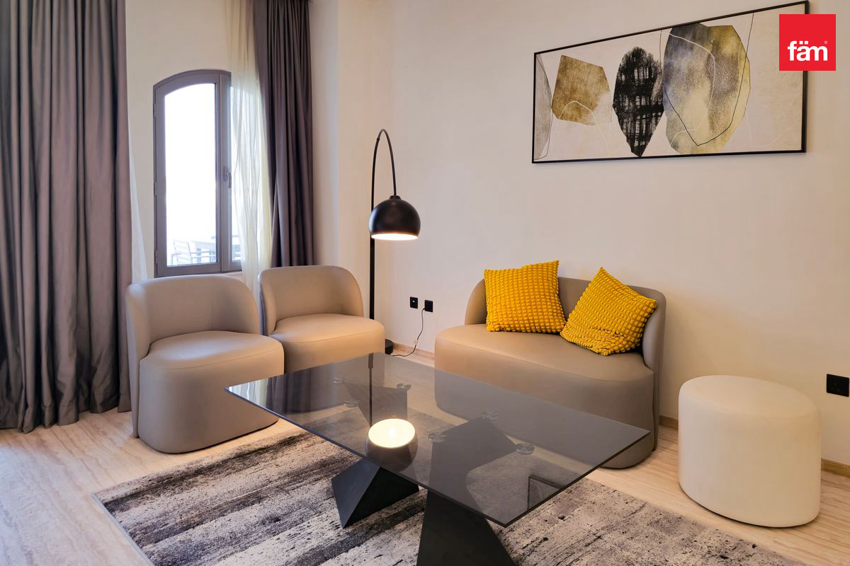 Upscale|Tastefully Furnished|High Number-5
