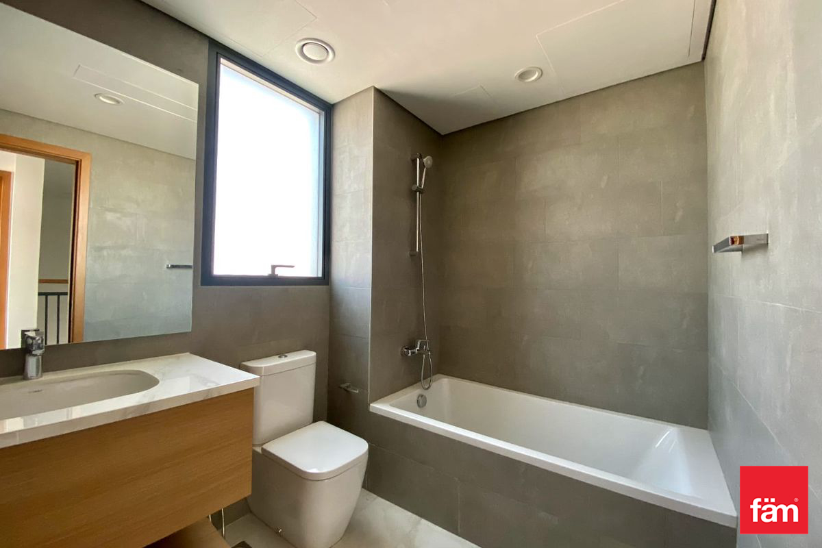 Huge Plot | VACANT | 2 min to Park and Pool-8
