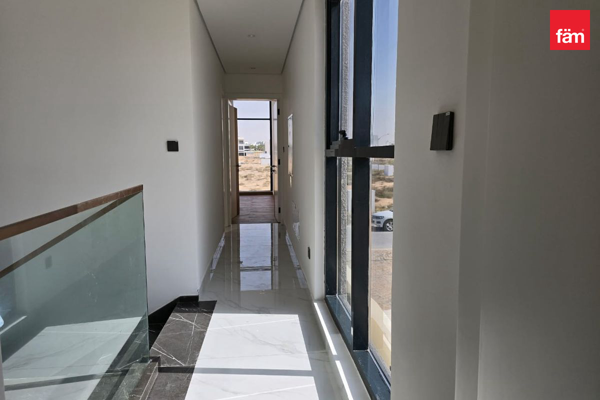 Spacious 3 bedrooms townhouse | Modern Design-8