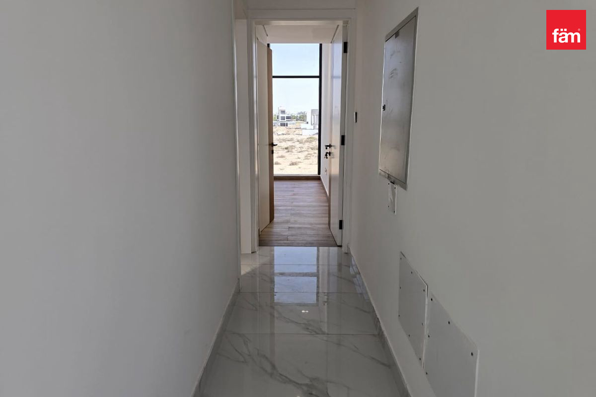 Spacious 3 bedrooms townhouse | Modern Design-9