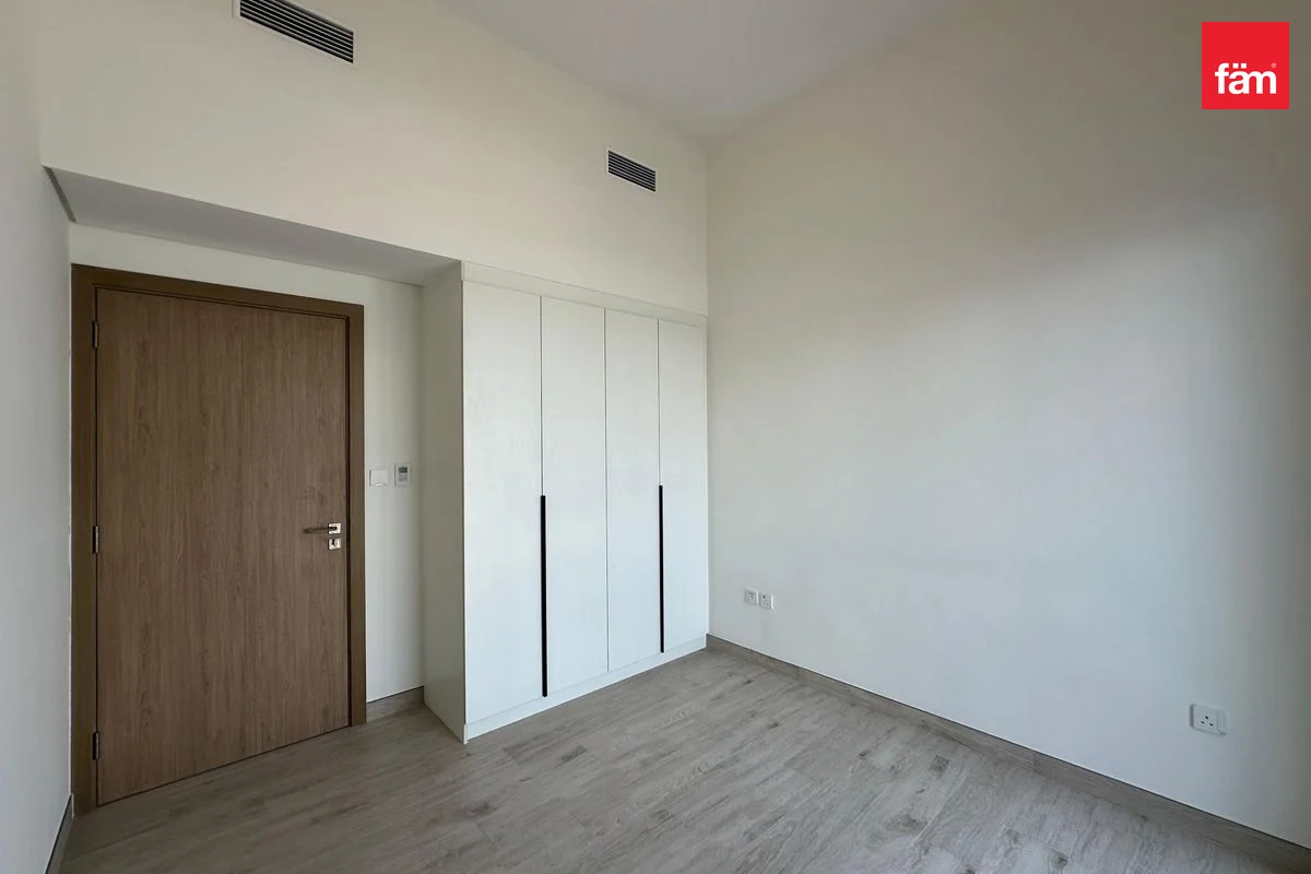 4BR I Full Vastu I Upgraded I Single Row-9
