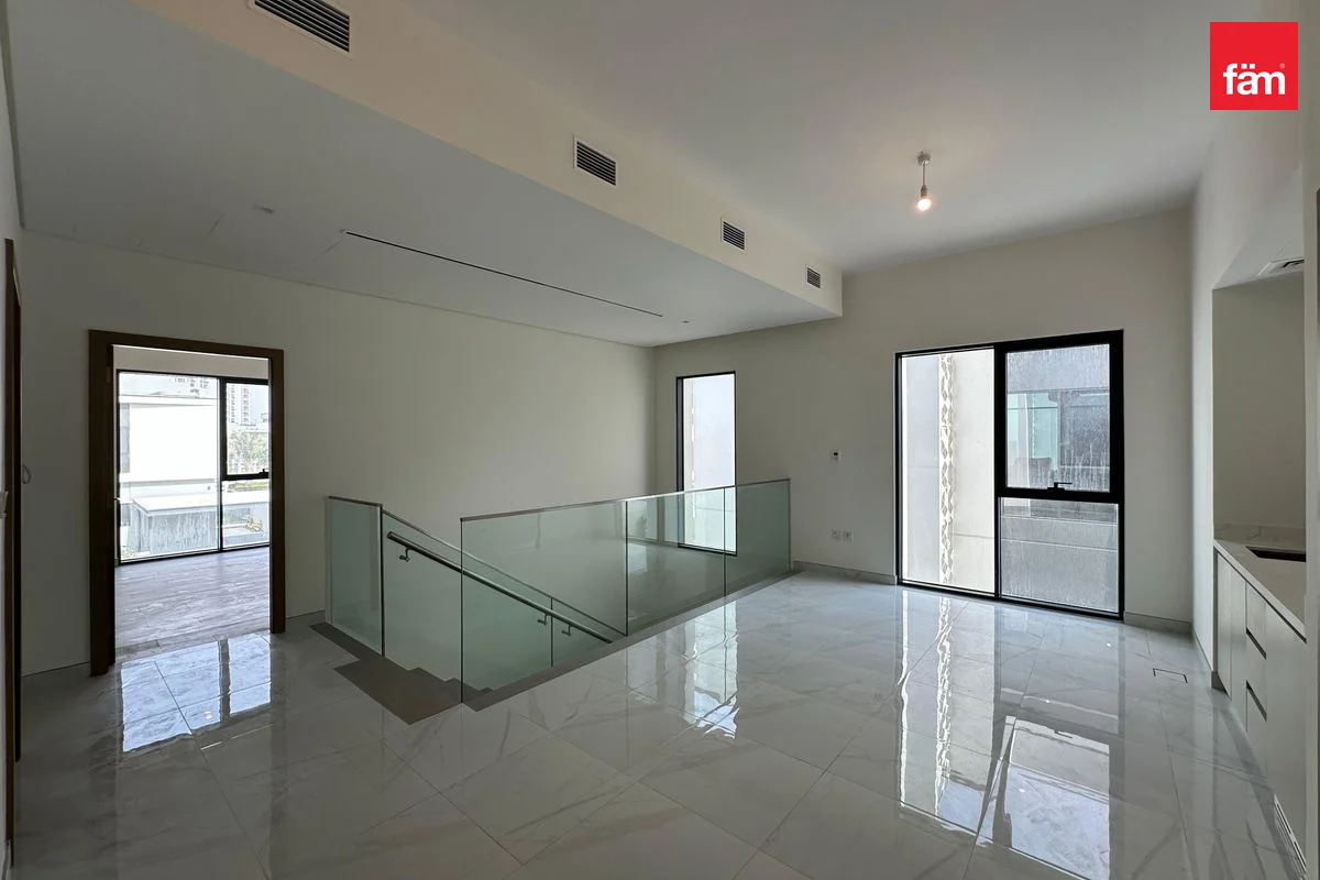4BR I Full Vastu I Upgraded I Single Row-7