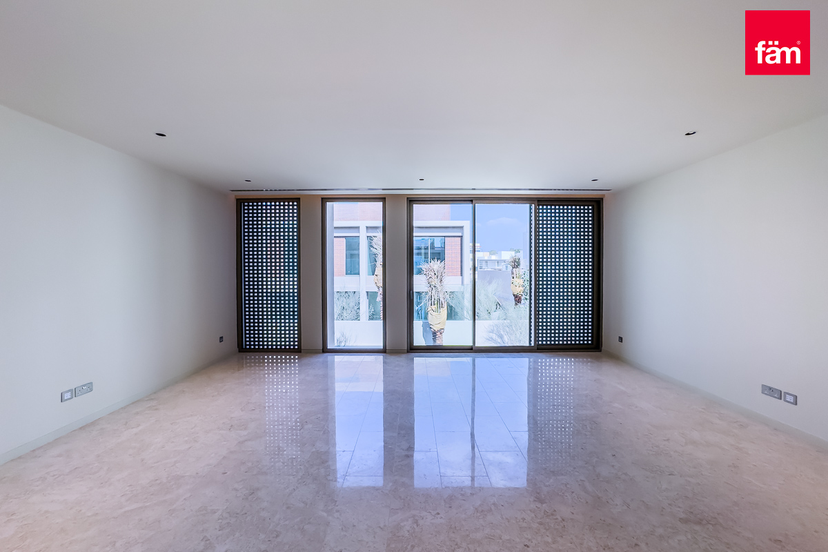Modern Twin Villas | Free Hold | 5BR Each | Vacant-17