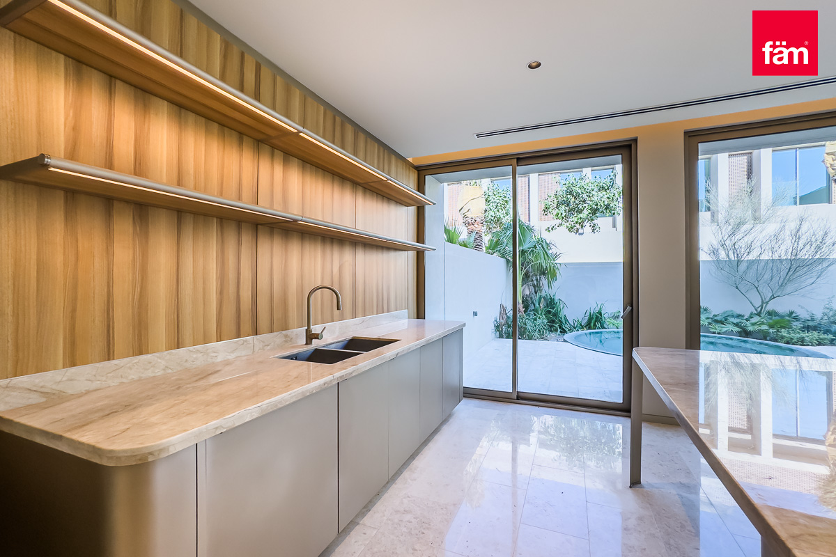 Modern Twin Villas | Free Hold | 5BR Each | Vacant-6