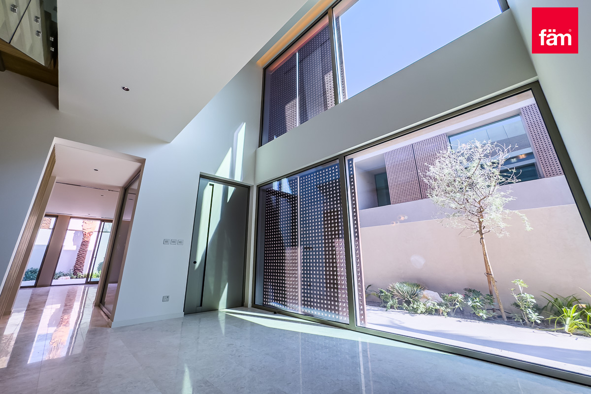 Modern Twin Villas | Free Hold | 5BR Each | Vacant-15