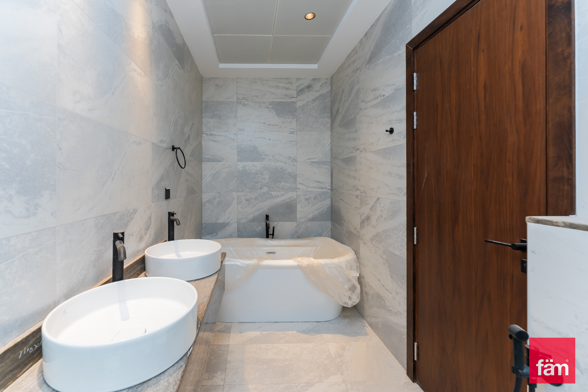 Single Row Corner | Pool | Ready to move-21