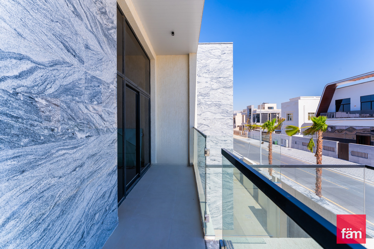Single Row Corner | Pool | Ready to move-27