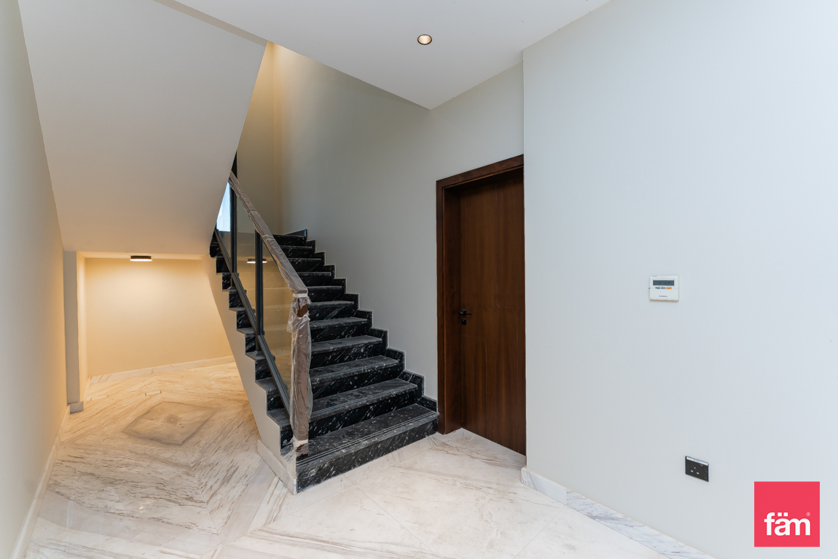 Single Row Corner | Pool | Ready to move-9