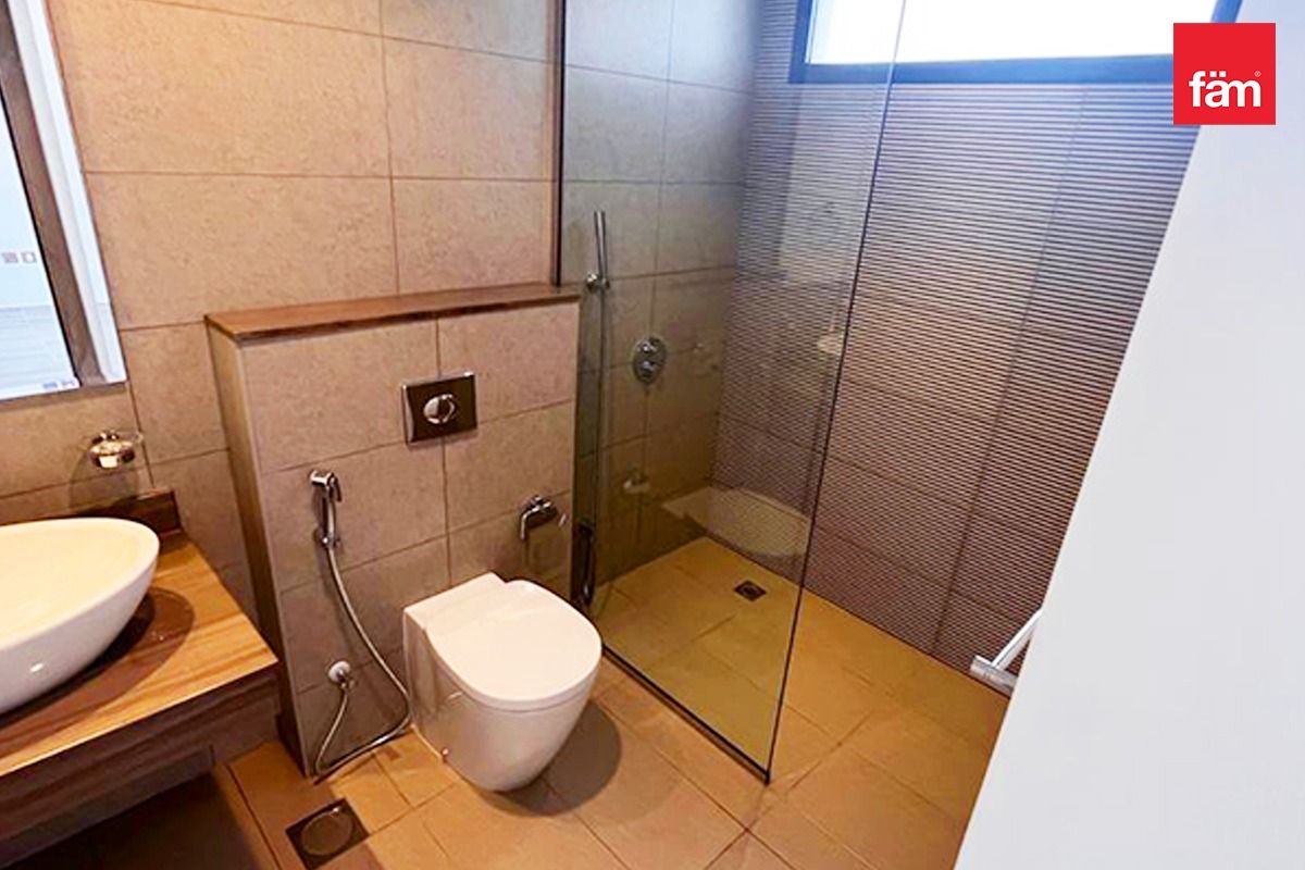 Park Facing | 4 beds | Tenanted-13