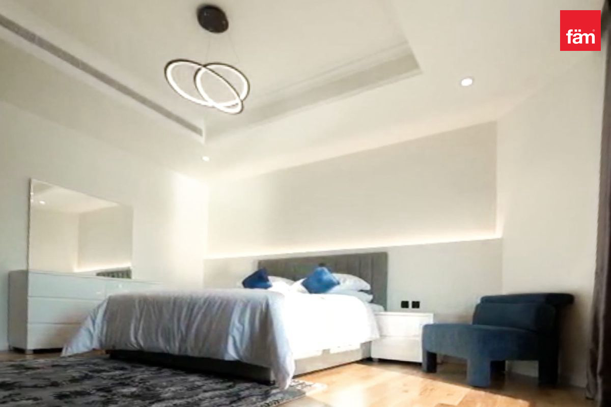 Upscale|Tastefully Furnished|High Number-15