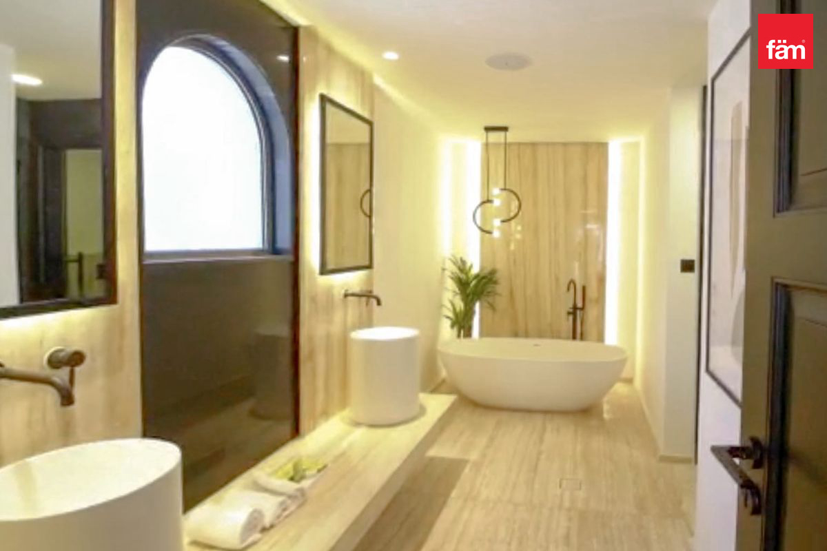 Upscale|Tastefully Furnished|High Number-17