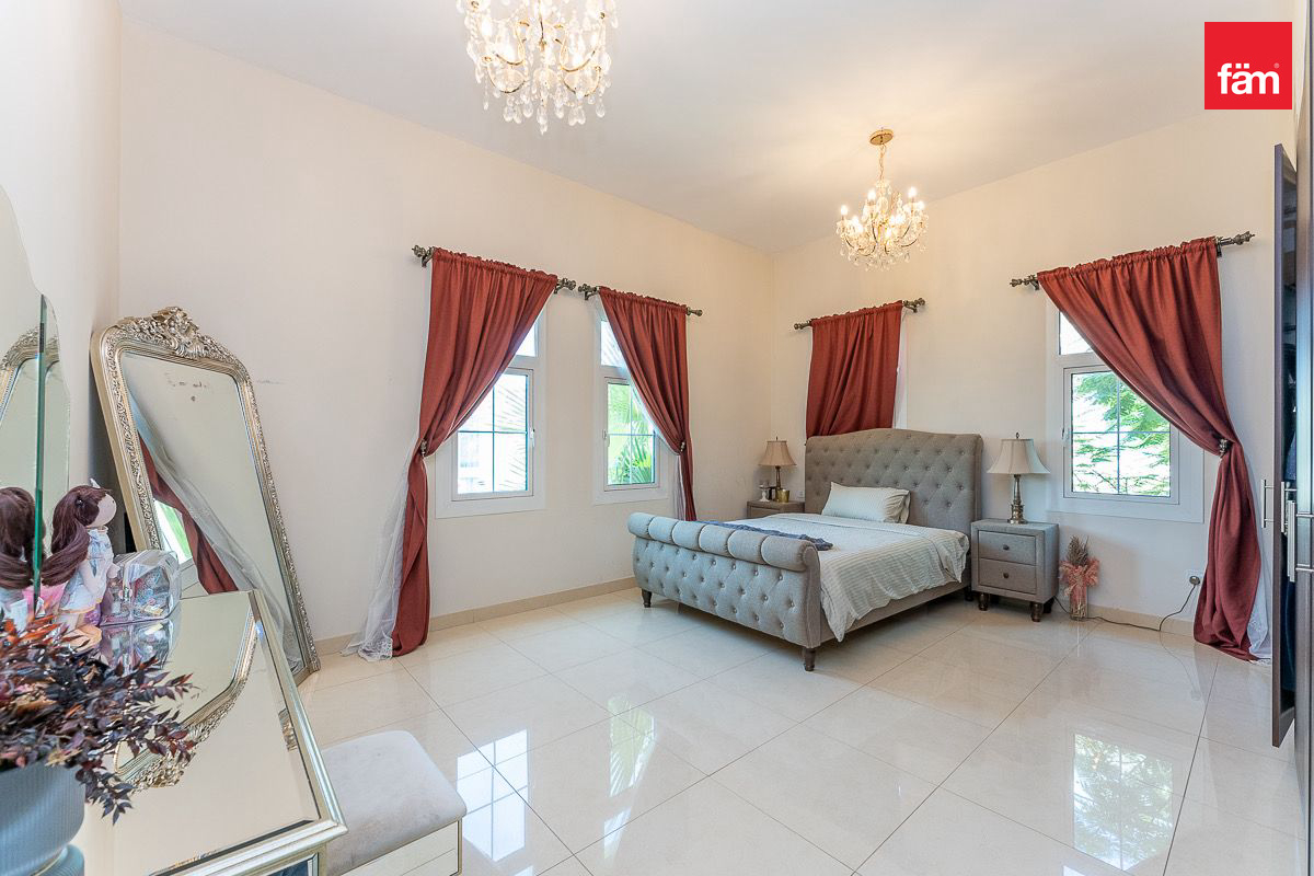 5Bed I Upgraded I Vacant I Type B I Large Plot-20