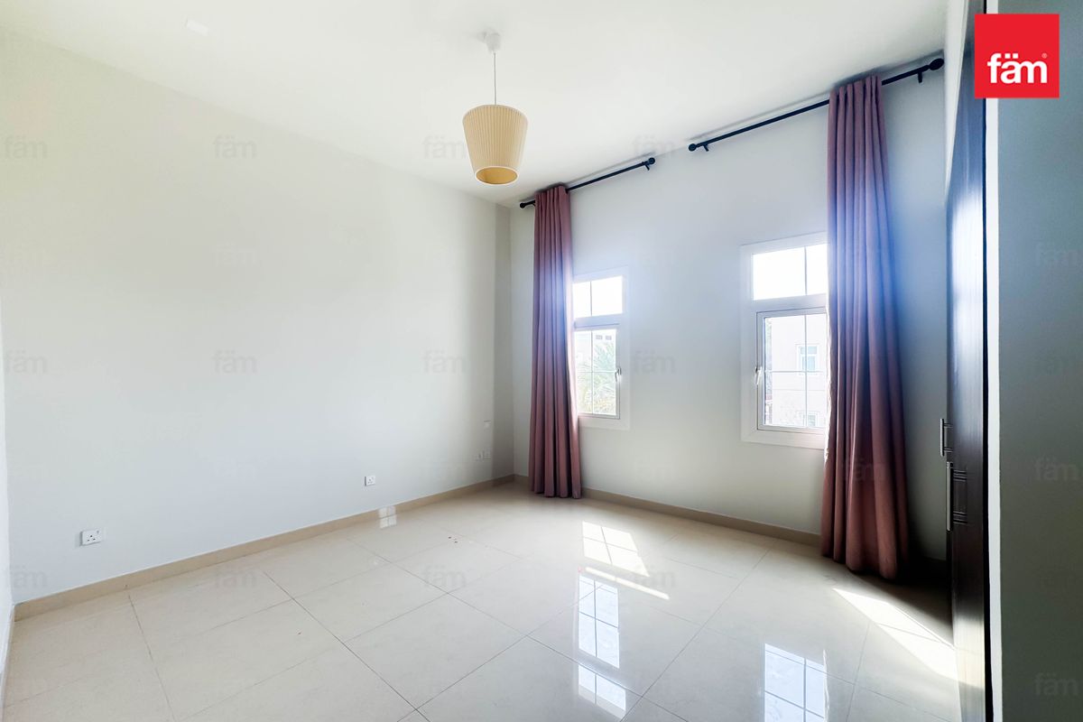3 Beds Independent Villa Pool Facing, Huge Garden-7