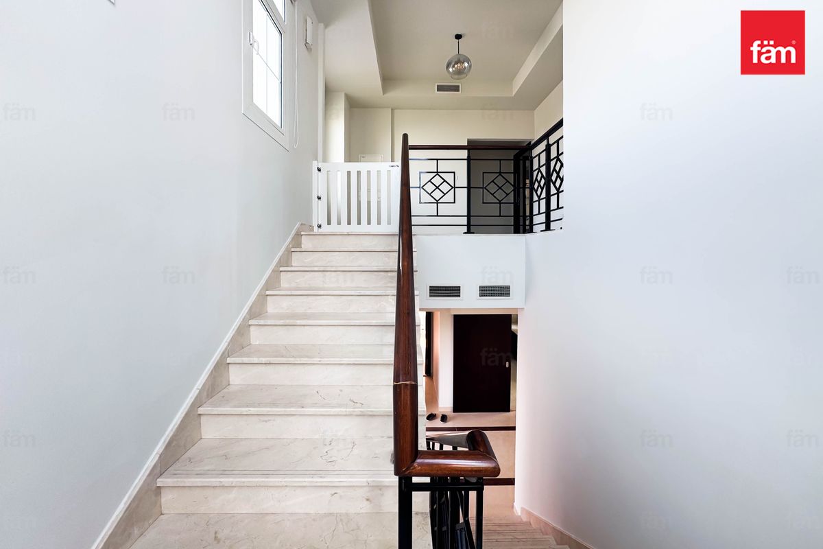 3 Beds Independent Villa Pool Facing, Huge Garden-14