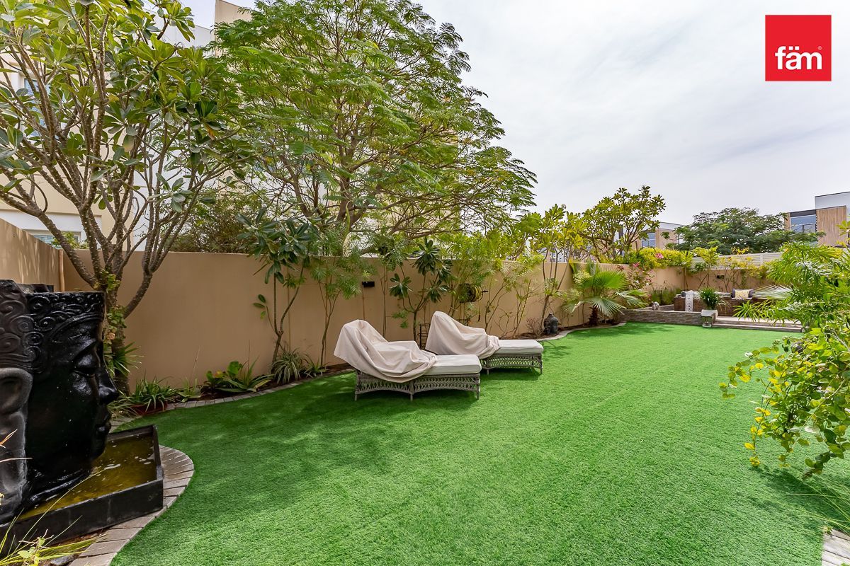 Exquisite Vastu-Compliant 5-Bedroom Villa| Mudon-14