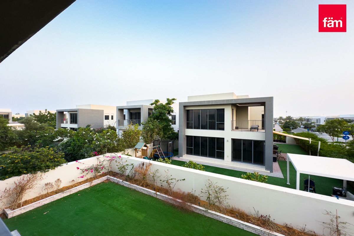 4BR Villa | Large Plot | Gated Community-11