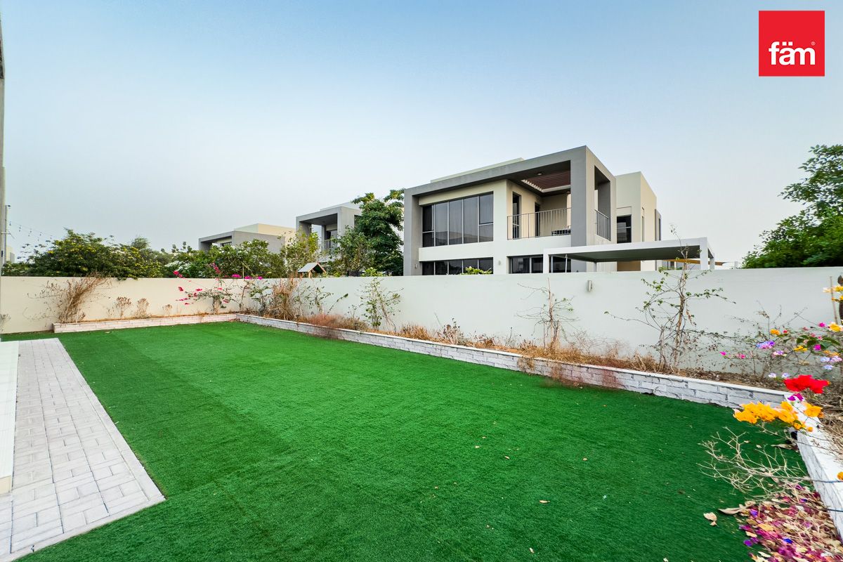 4BR Villa | Large Plot | Gated Community-25