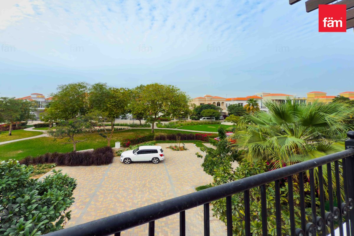 VOT | Stunning 5BR Custom Built | Single Row Villa-22