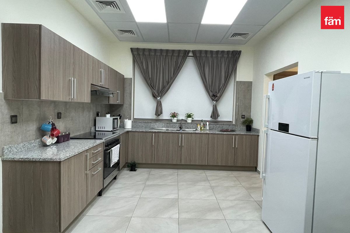 Negotiable - Single Row - Huge - Furnished-6