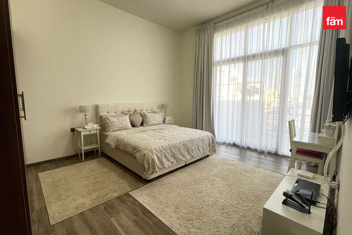 Negotiable - Single Row - Huge - Furnished-15