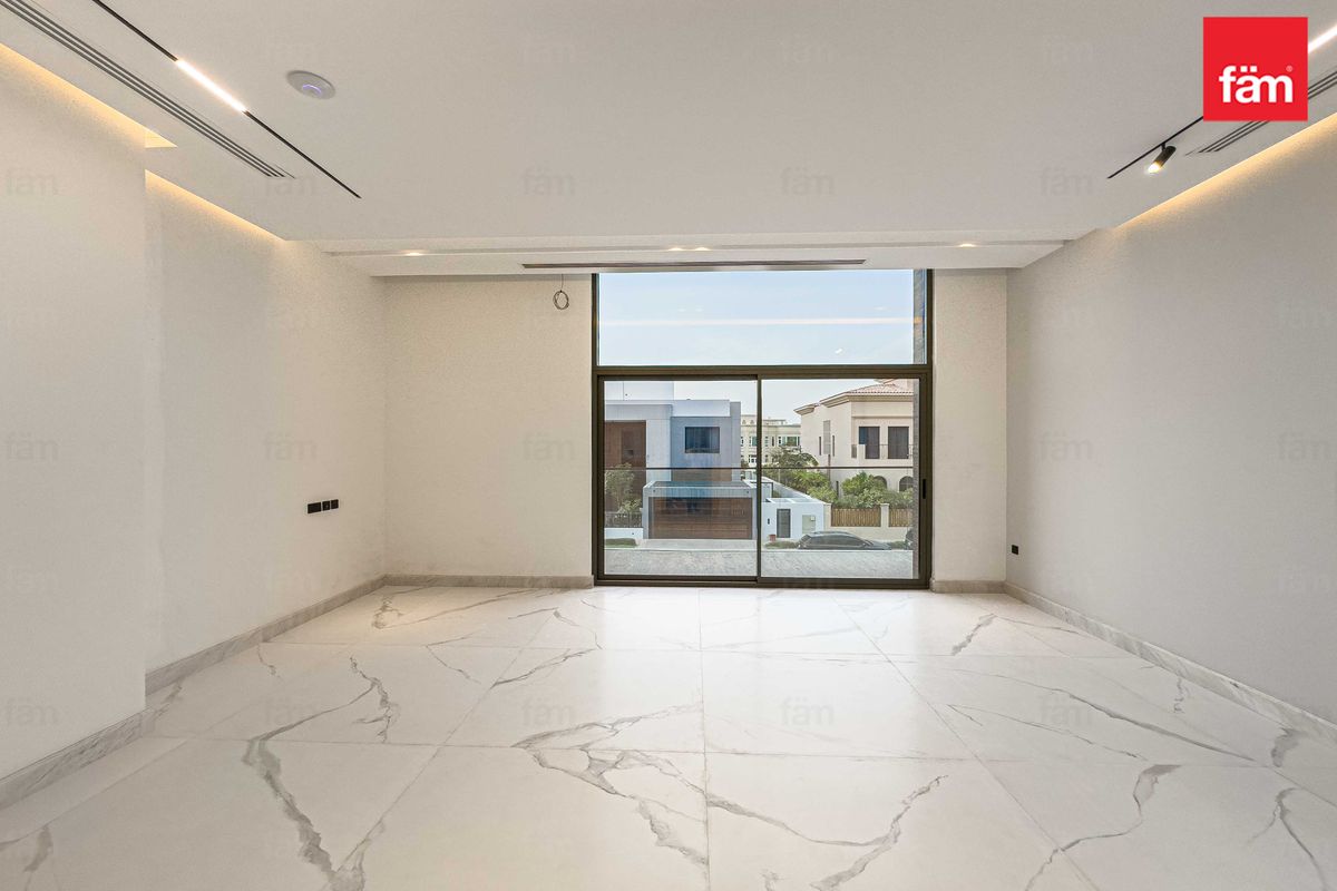 Brand New | upgraded | Pool | Vacant | Emaar-9