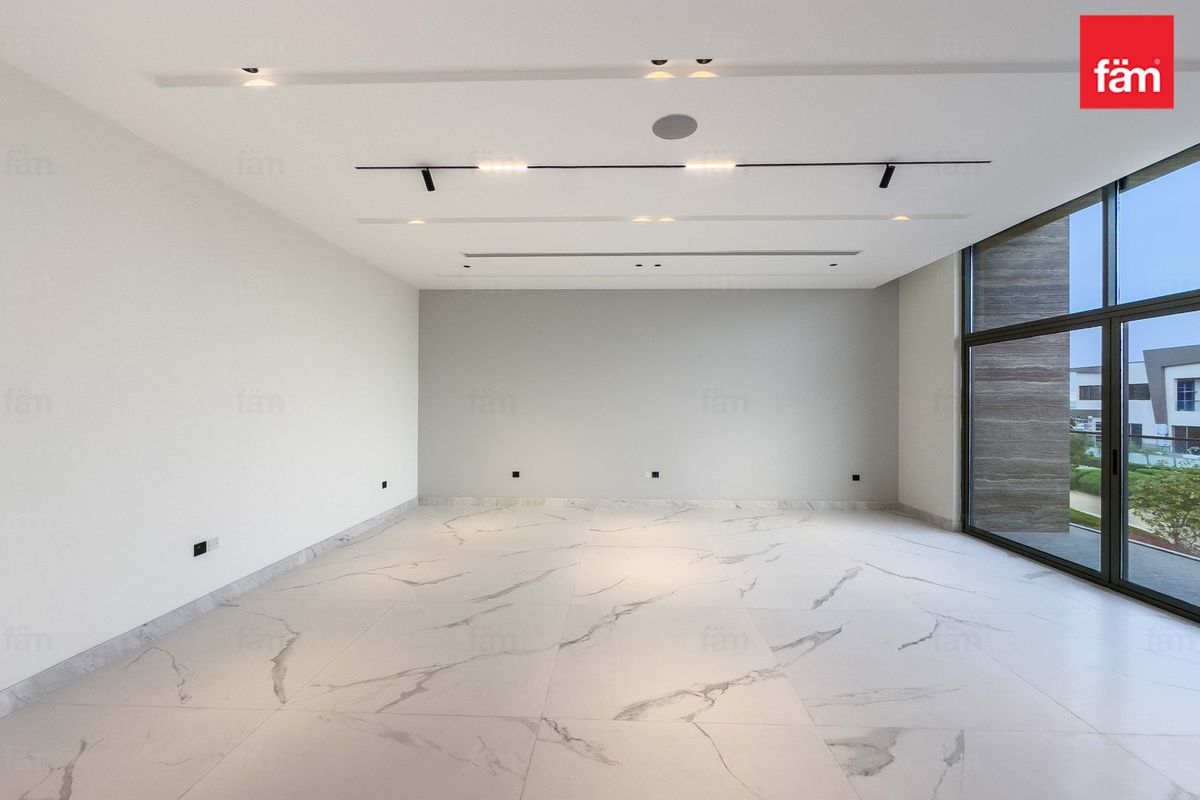 Brand New | upgraded | Pool | Vacant | Emaar-12