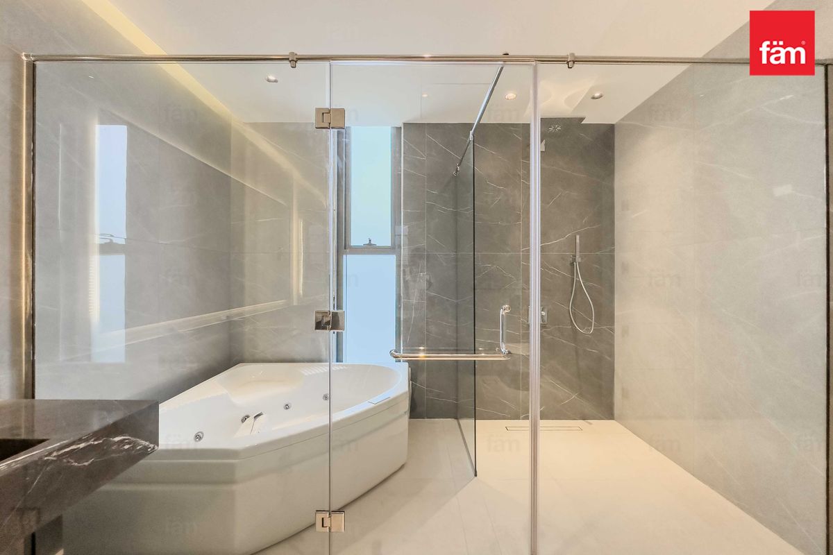 Brand New | upgraded | Pool | Vacant | Emaar-22
